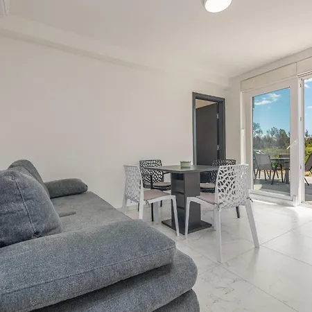 度假居 Awesome In With Wifi *