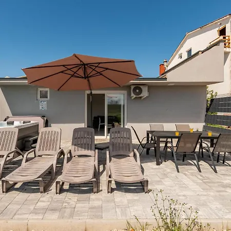 度假居 Awesome In With Wifi