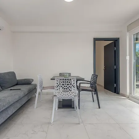 度假居 Awesome In With Wifi